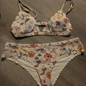 White Flower Bathing suit set